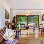 Kiwi Retreat