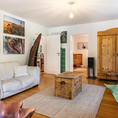 Kiwi Retreat *
